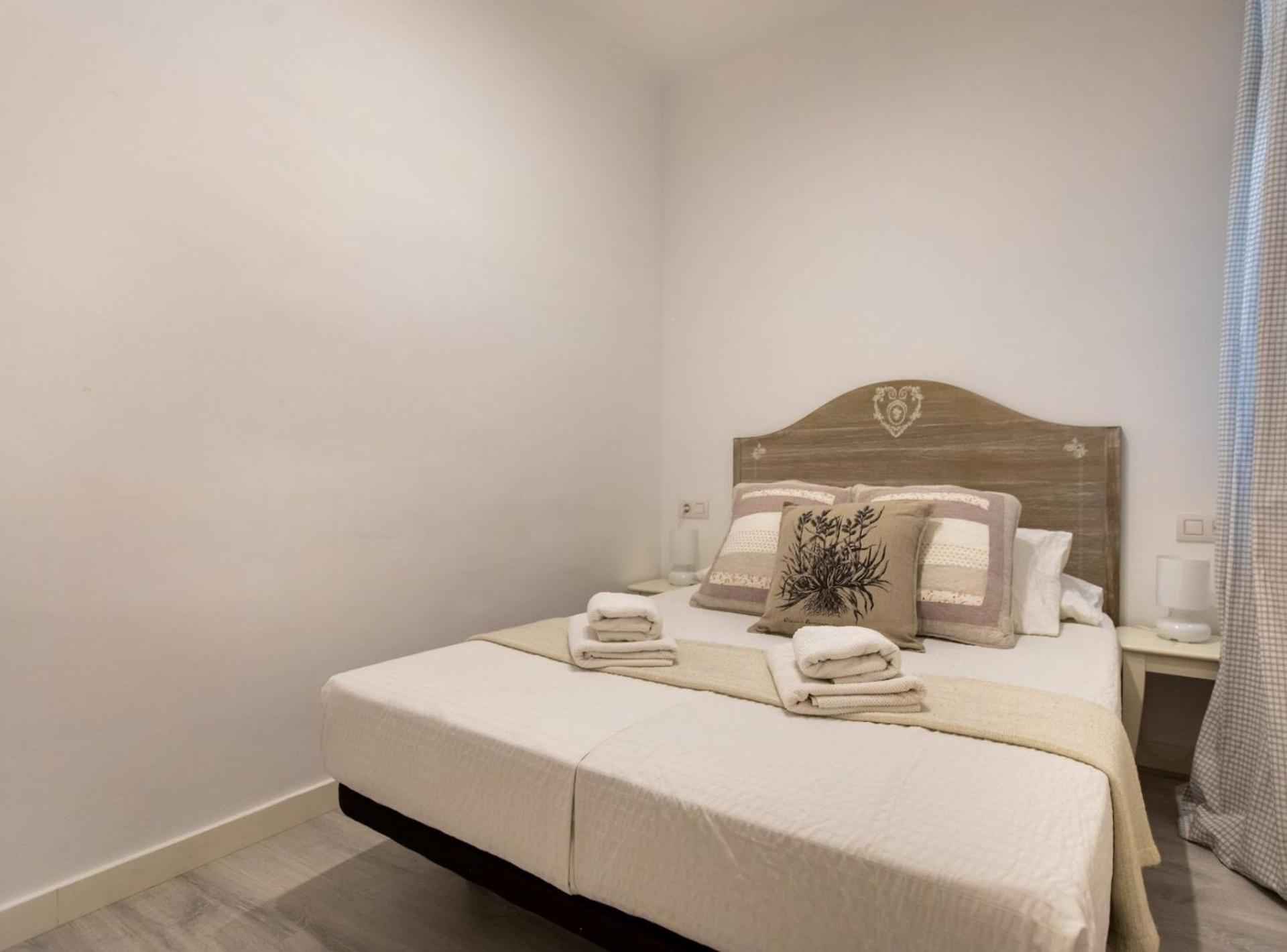 Pere Serafi 2 Bedroom Apartment Barcelone Extérieur photo